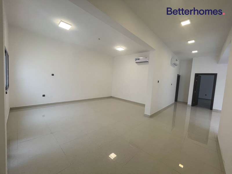 5 Bedrooms Villa in Jumeirah 1