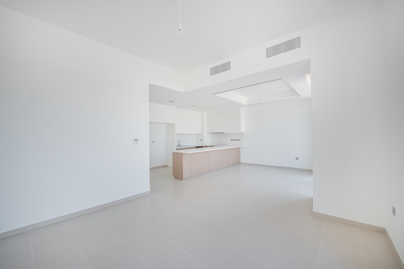 3 Bedrooms Villa in Reem Community
