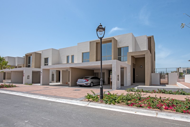 3 Bedrooms Villa in Reem Community
