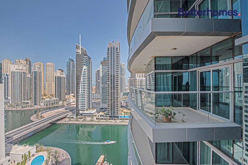 2 Bedrooms Apartment in Marinascape Oceanic