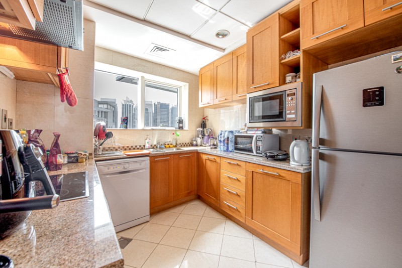 2 Bedrooms Apartment in Marinascape Oceanic