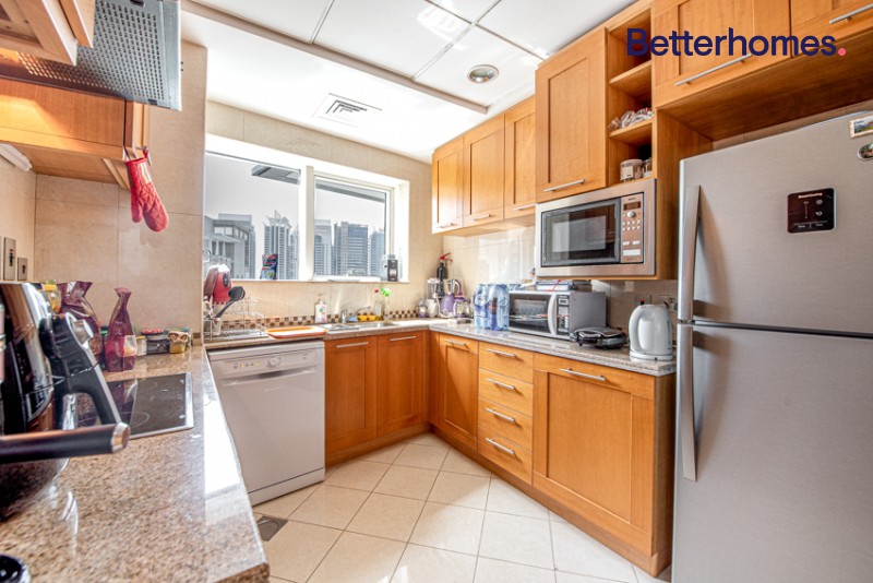 2 Bedrooms Apartment in Marinascape Oceanic