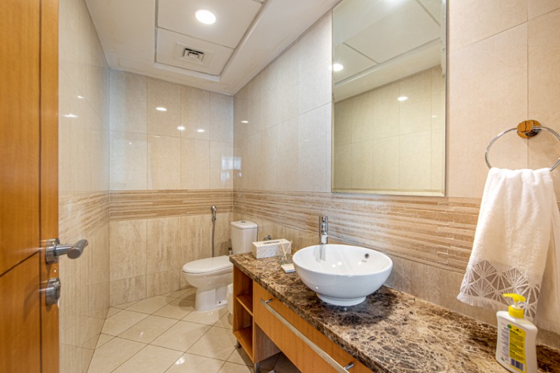 2 Bedrooms Apartment in Marinascape Oceanic