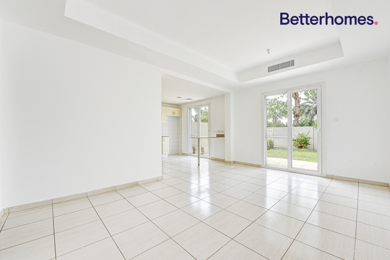 2 Bedrooms Villa in Springs 9