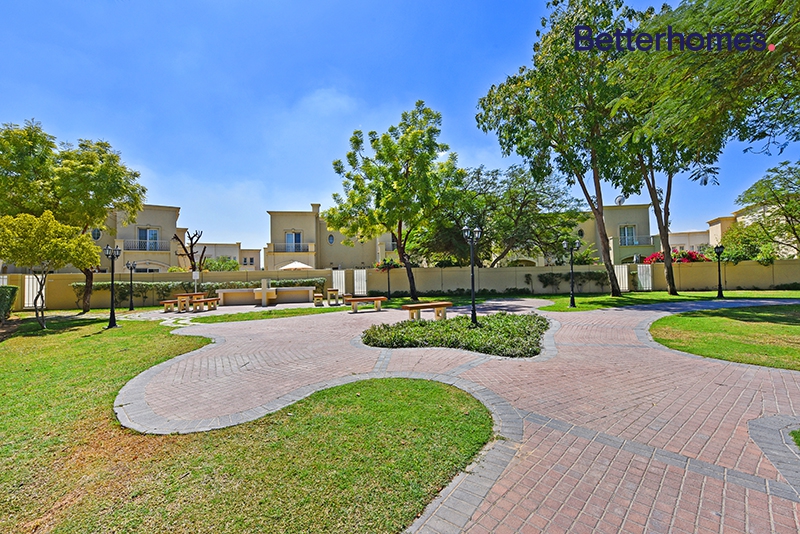 2 Bedrooms Villa in Springs 9