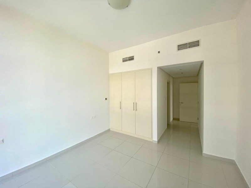 2 Bedrooms Apartment in Golf Horizon Tower B