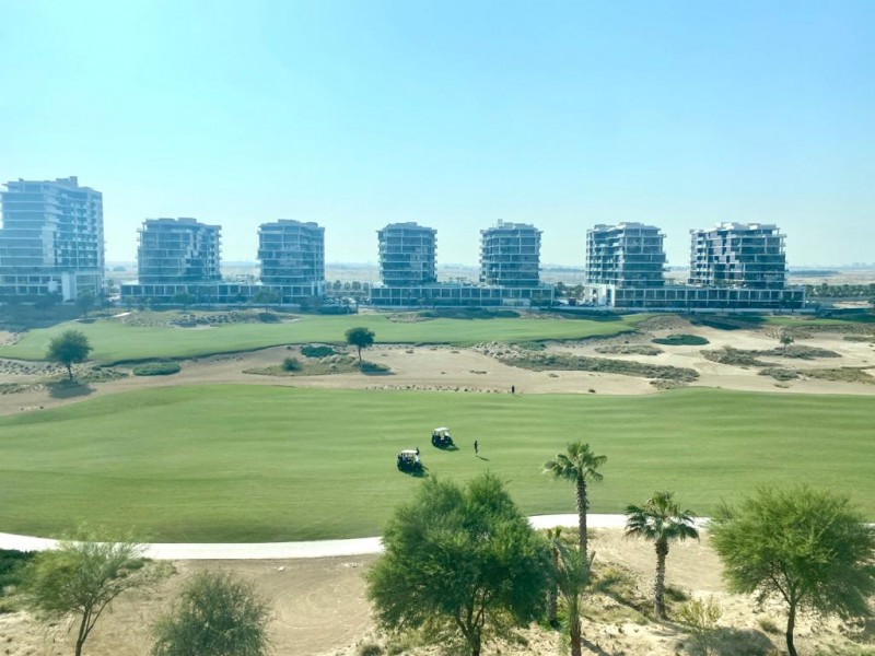 2 Bedrooms Apartment in Golf Horizon Tower B