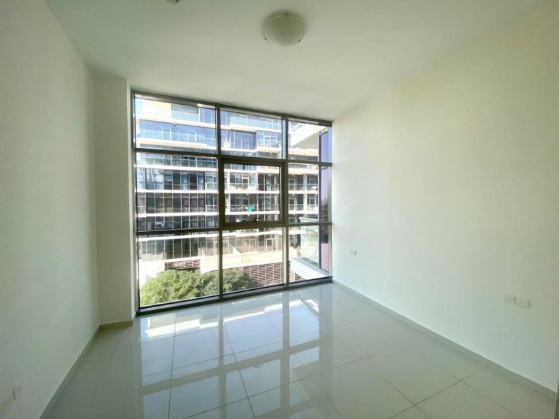 2 Bedrooms Apartment in Golf Horizon Tower B