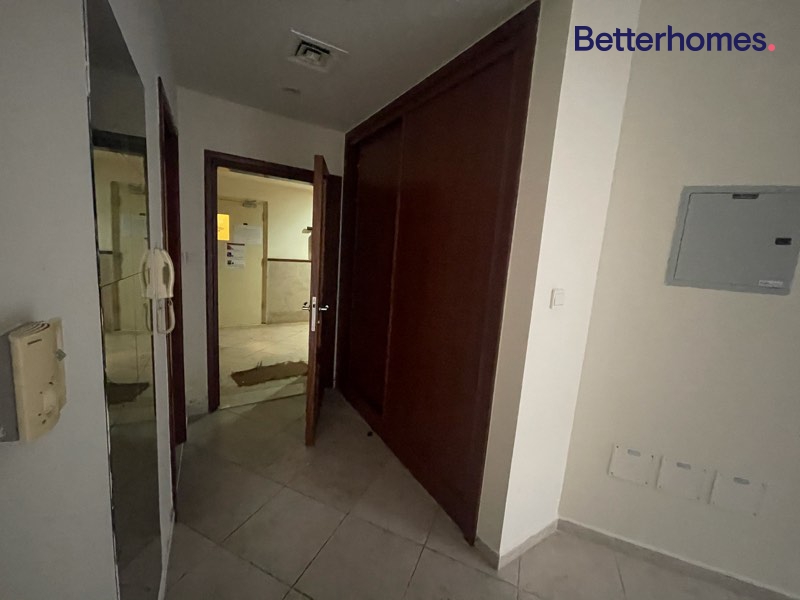  Studio in Courtyard Apartments