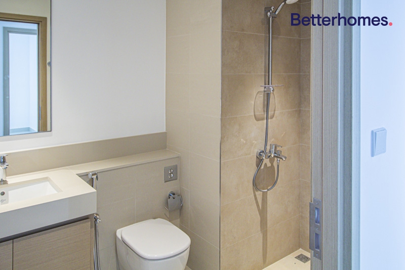 2 Bedrooms Apartment in Creek Horizon Tower 1