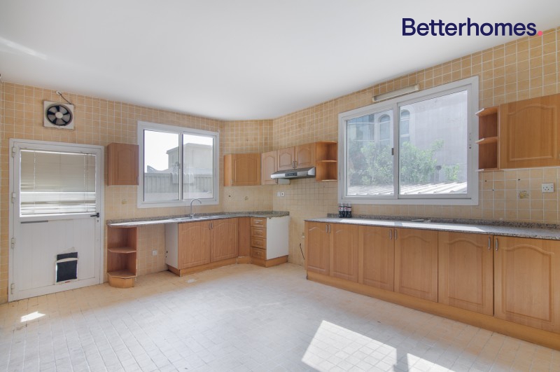 4 Bedrooms Villa in Al Barsha 2