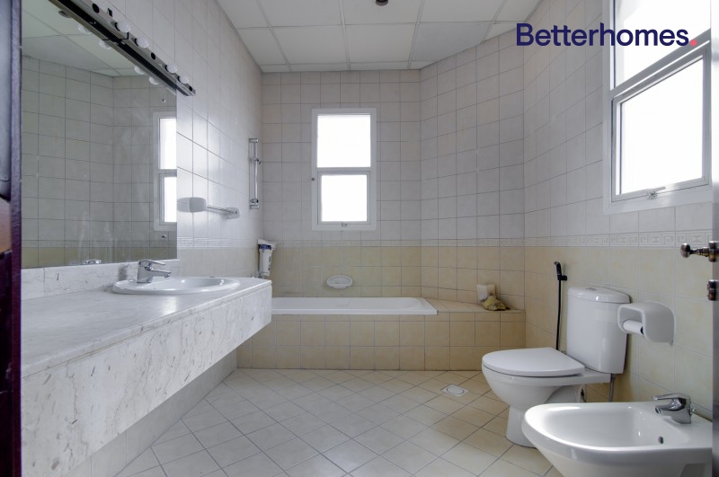 4 Bedrooms Villa in Al Barsha 2