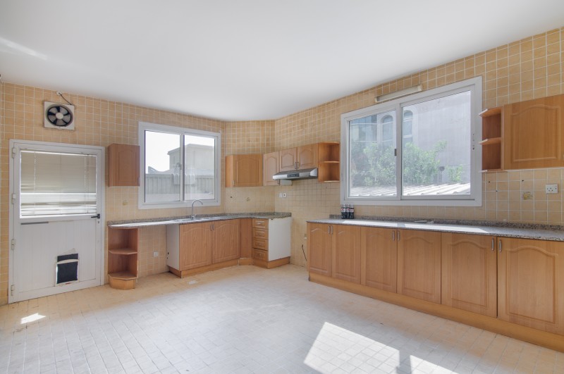 4 Bedrooms Villa in Al Barsha 2