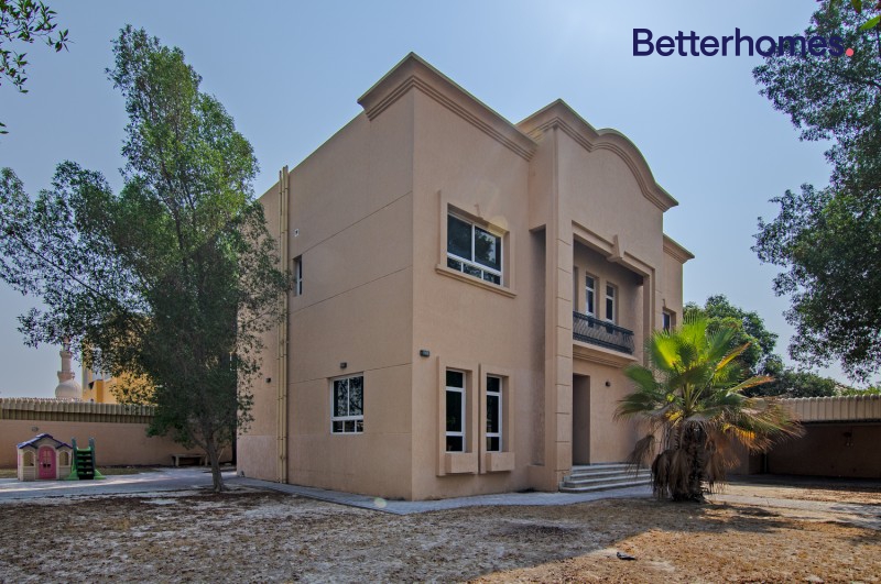 4 Bedrooms Villa in Al Barsha 2
