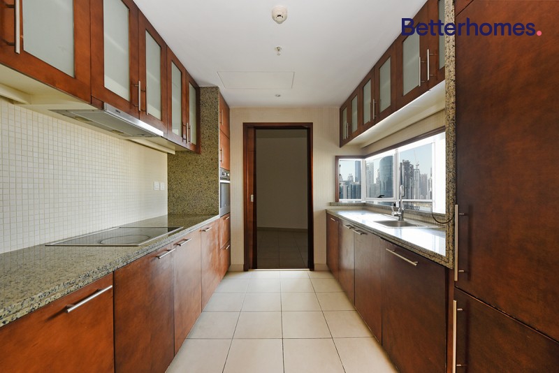2 Bedrooms Apartment in South Ridge 6
