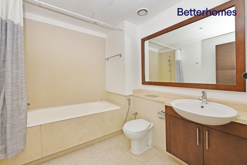 2 Bedrooms Apartment in South Ridge 6