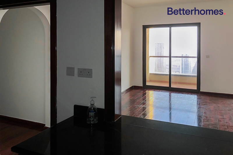 UNFURNISHED | MARINA VIEW | MID FLOOR