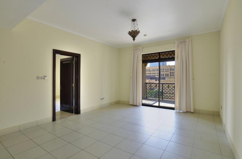 2 Bedrooms Apartment in Reehan 7
