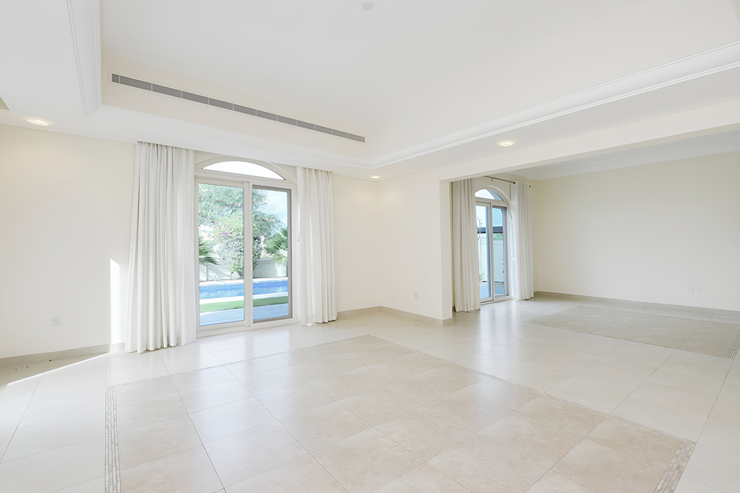 5 Bedrooms Villa in Carmen