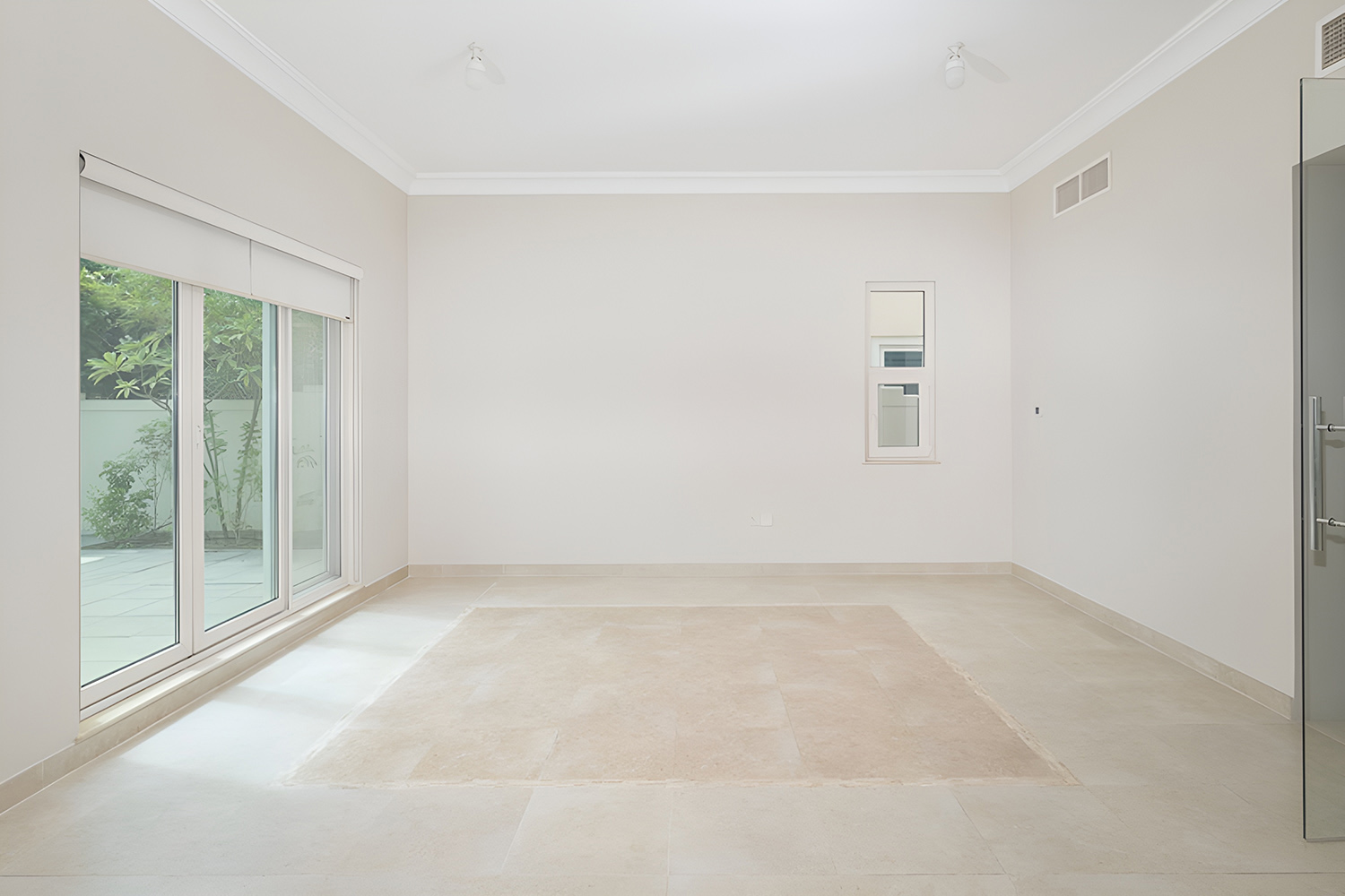 5 Bedrooms Villa in Carmen