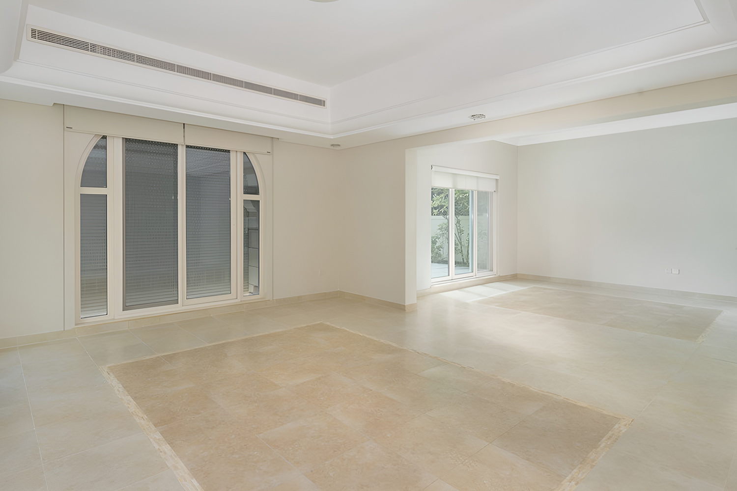 5 Bedrooms Villa in Carmen