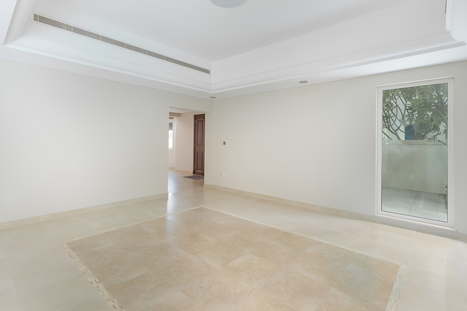 5 Bedrooms Villa in Carmen