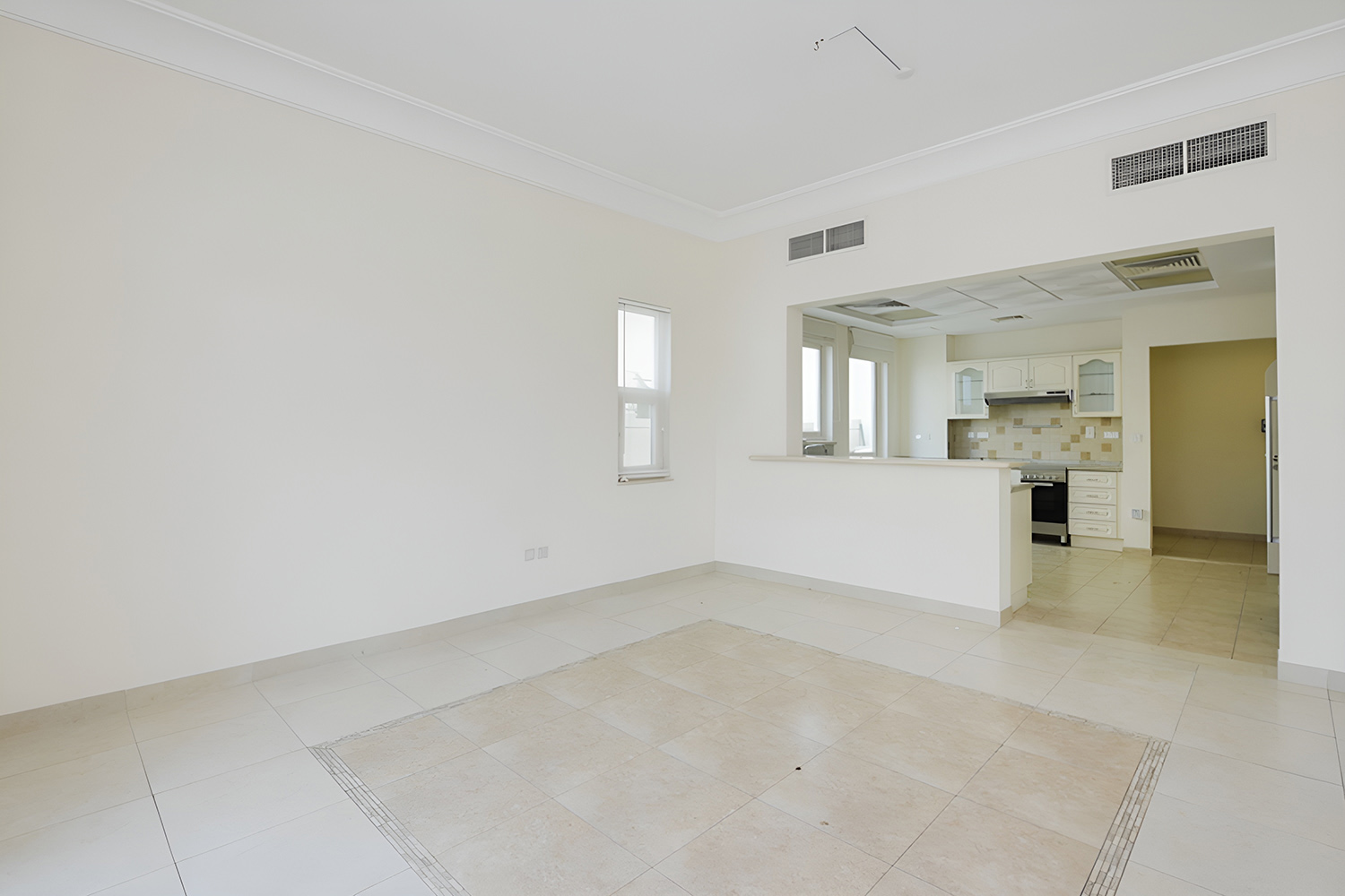 5 Bedrooms Villa in Carmen