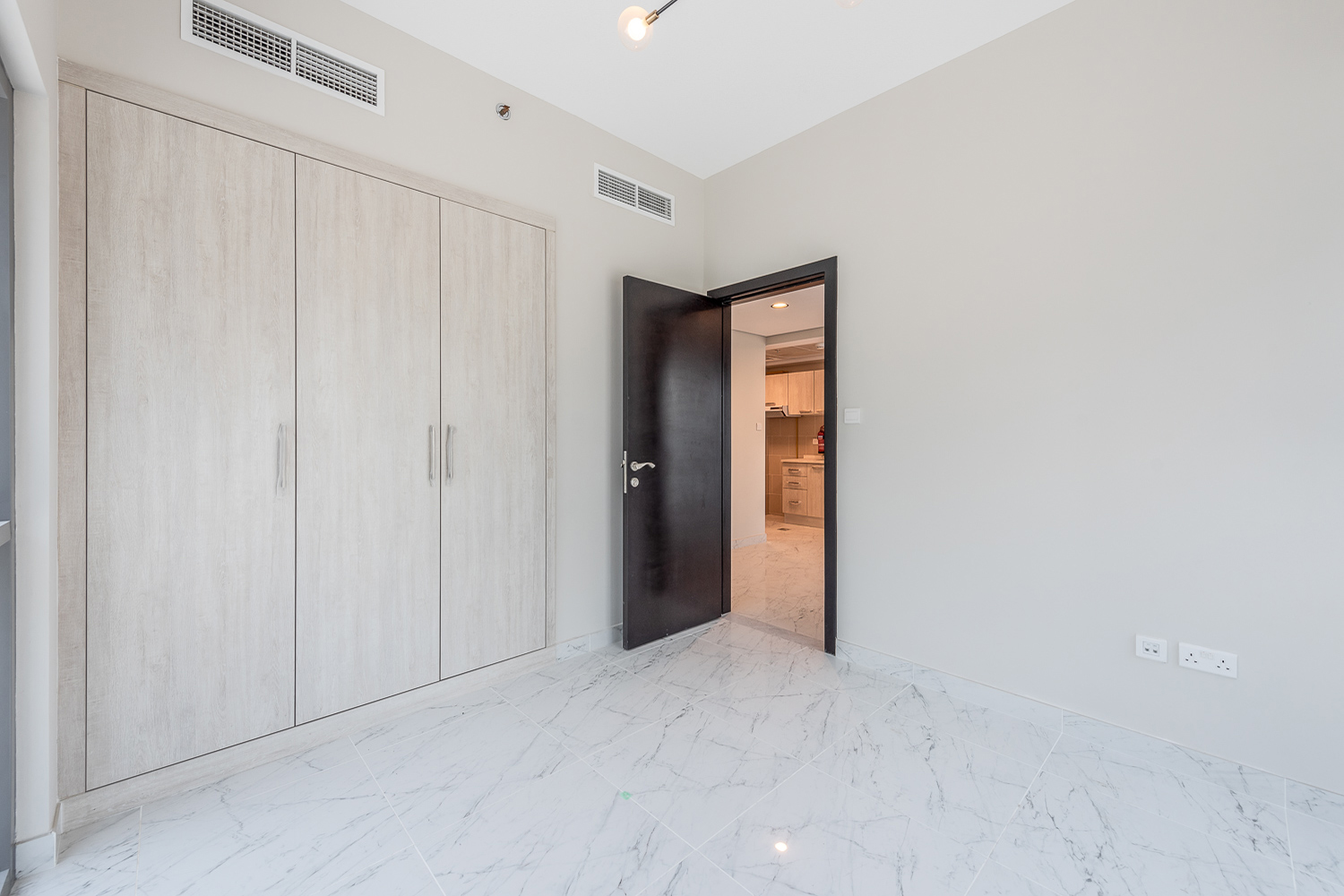 2 Bedrooms Apartment in MAG 565