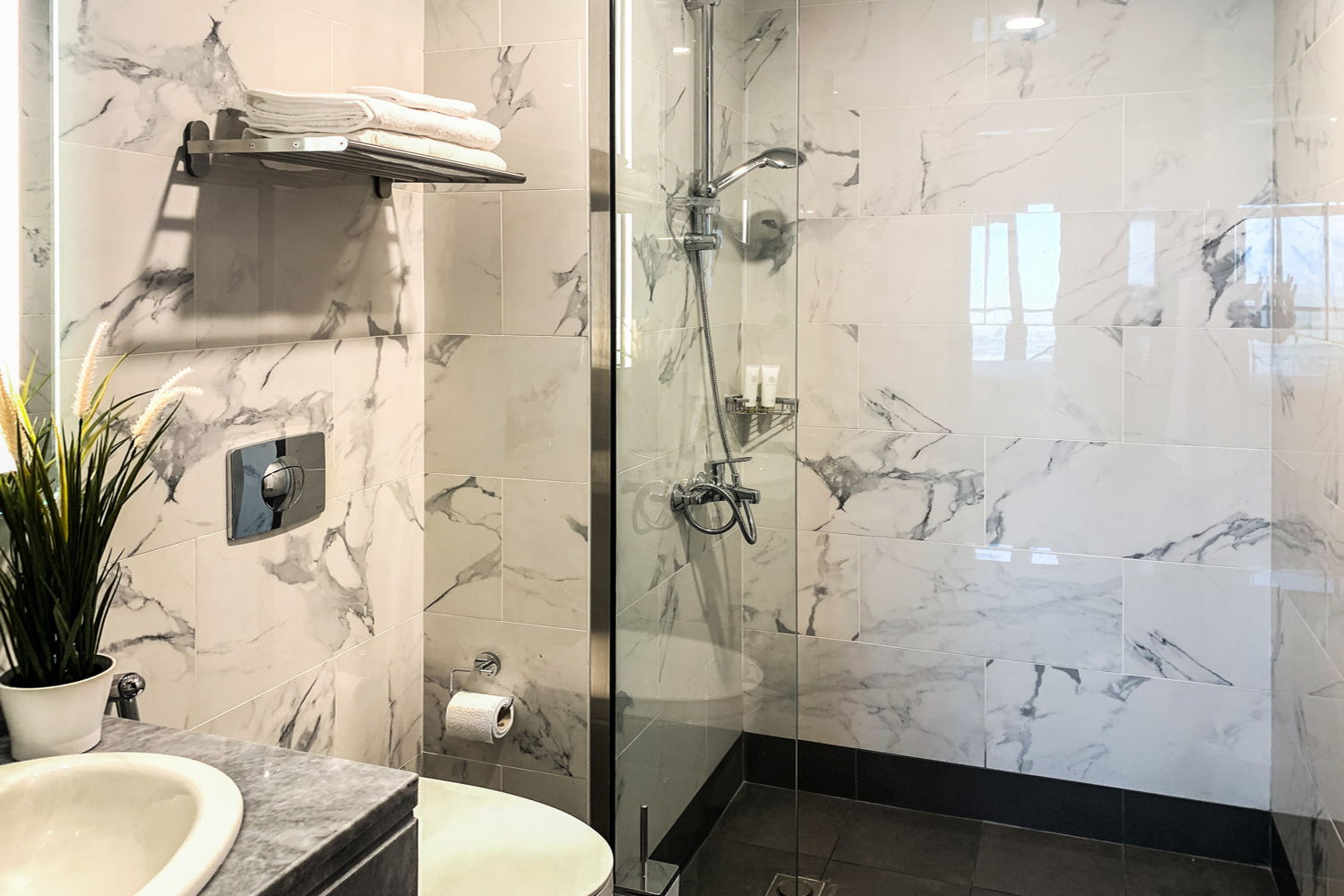 2 Bedrooms Apartment in MAG 565
