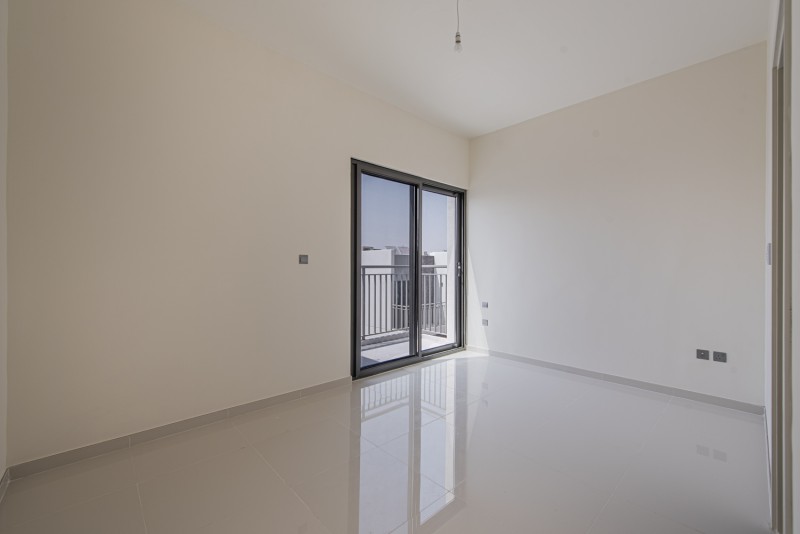 3 Bedrooms Villa in Aurum Villas