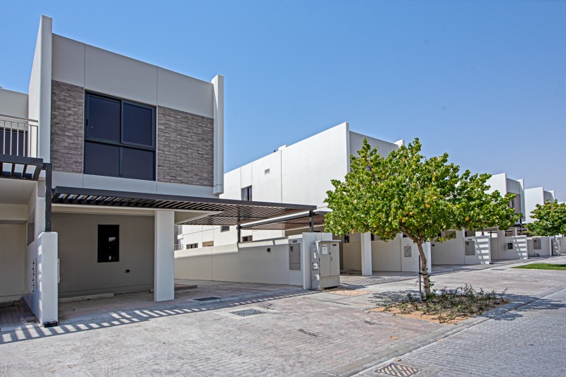 3 Bedrooms Villa in Aurum Villas