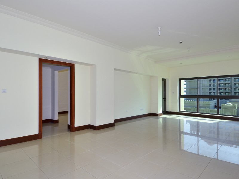 2 Bedrooms Apartment in Golden Mile 5