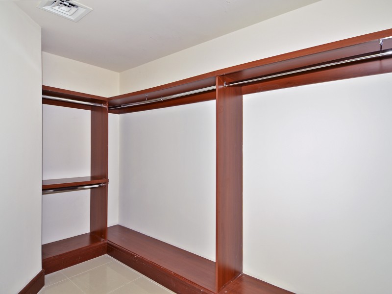 2 Bedrooms Apartment in Golden Mile 5