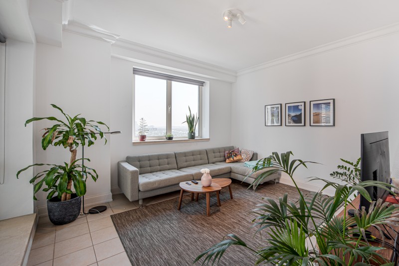 1 Bedroom Apartment in Al Murjan Building