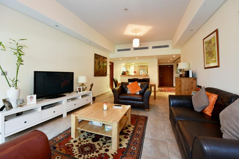 3 Bedrooms Apartment in Marina Residences 1