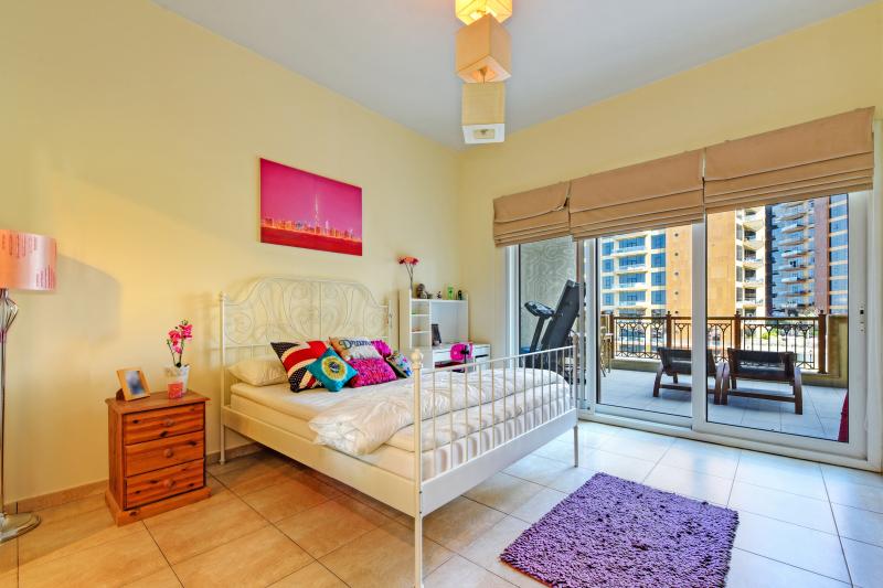 3 Bedrooms Apartment in Marina Residences 1