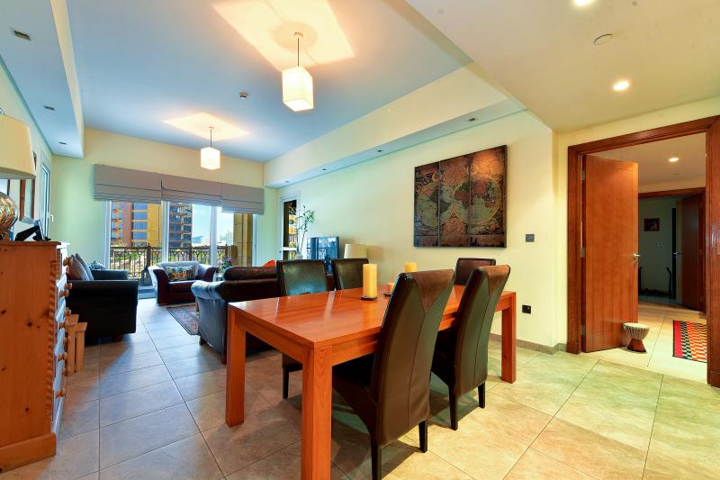 3 Bedrooms Apartment in Marina Residences 1