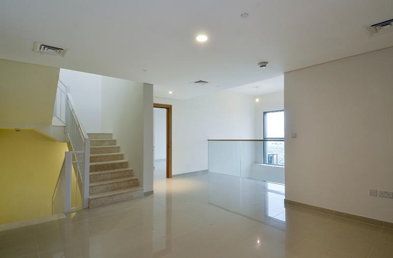 3 Bedrooms Penthouse in Panorama at the Views Tower 2