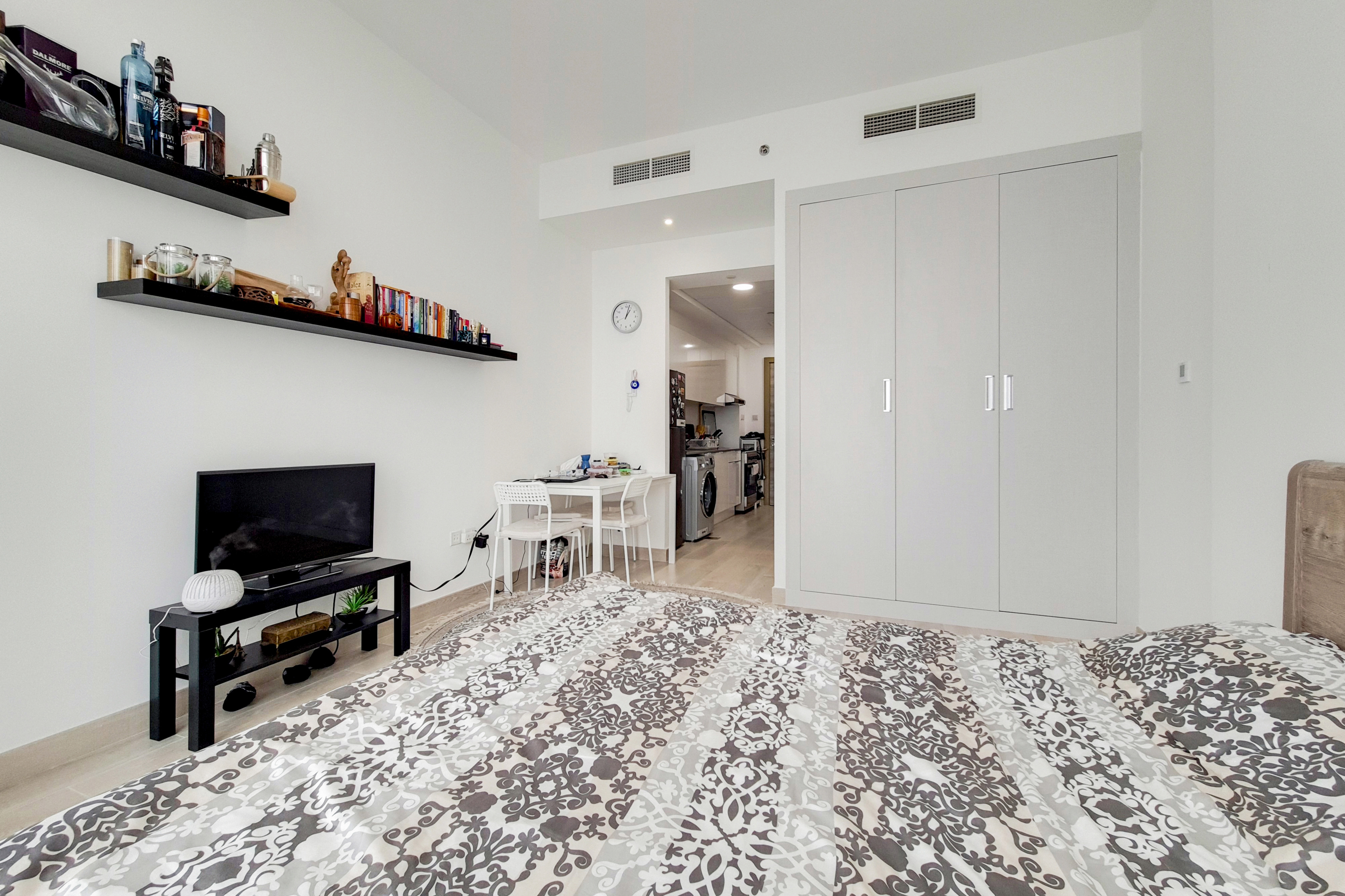  Apartment in Bloom Towers