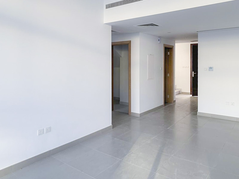 3 Bedrooms Villa in Arabella Townhouses 2