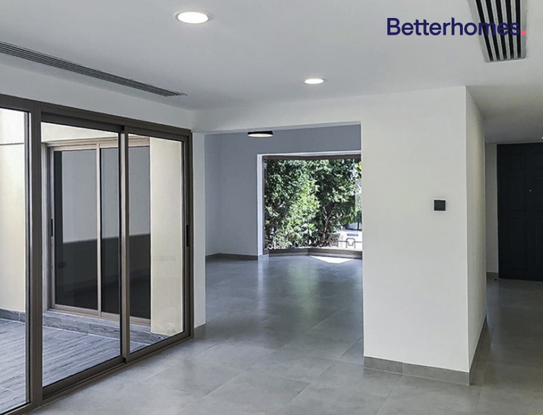 3 Bedrooms Villa in Al Sufouh 1