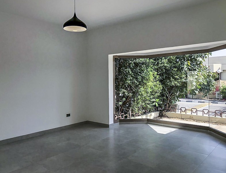 3 Bedrooms Villa in Al Sufouh 1