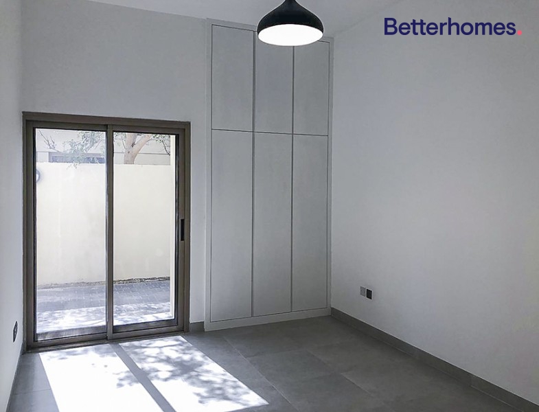 3 Bedrooms Villa in Al Sufouh 1