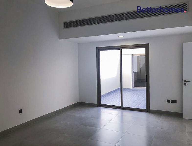 3 Bedrooms Villa in Al Sufouh 1