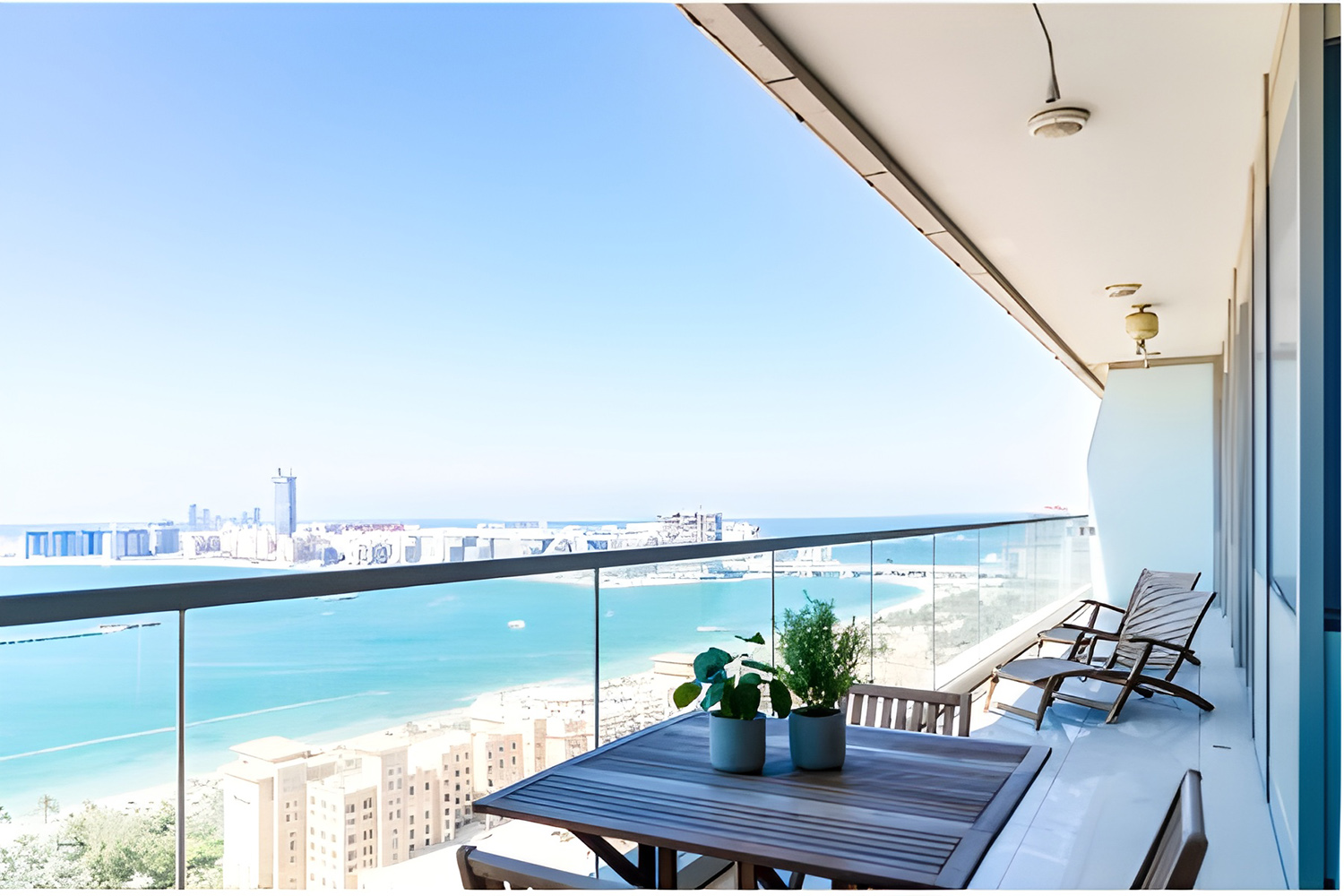 2 Bedrooms Apartment in Ocean Heights