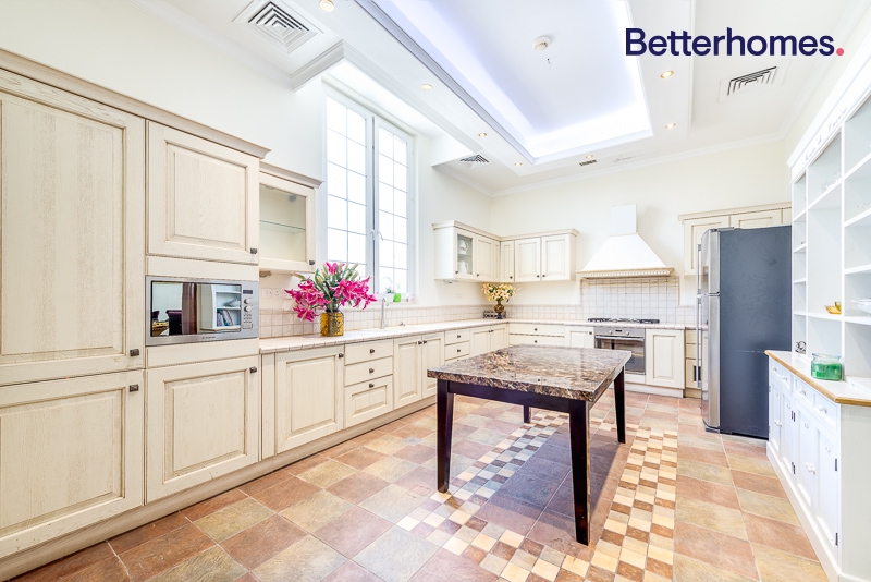 5 Bedrooms Villa in Al Barsha 2
