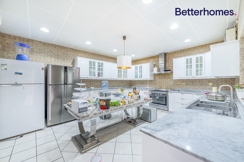 5 Bedrooms Villa in Al Barsha 2