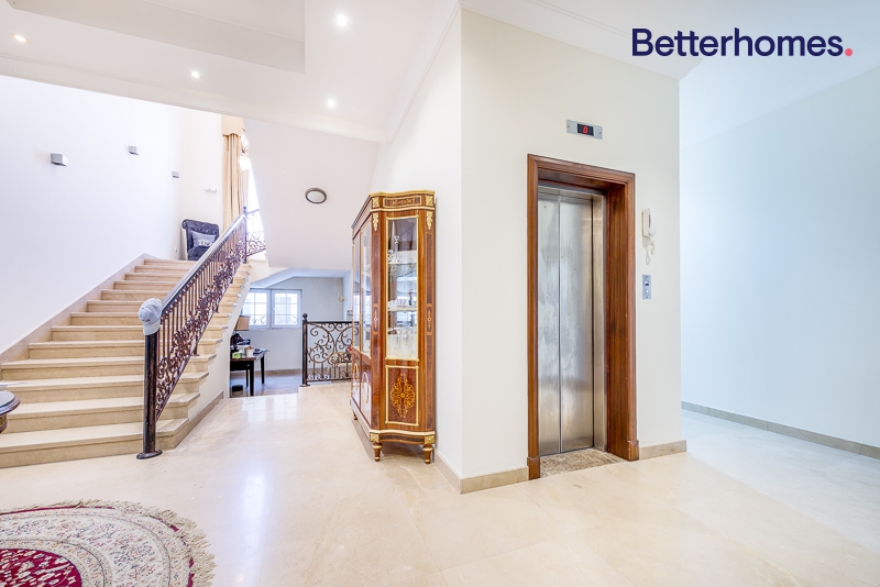 5 Bedrooms Villa in Al Barsha 2