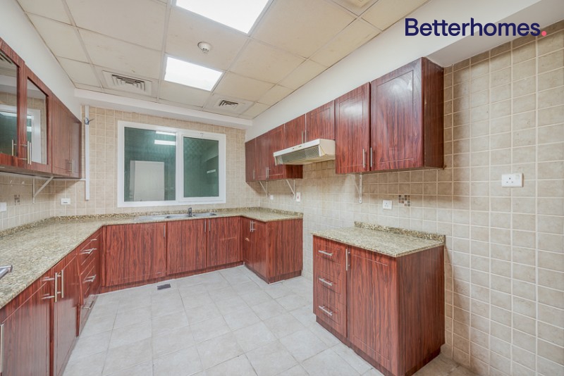 2 Bedrooms Apartment in Zubaidi Building