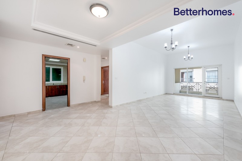 2 Bedrooms Apartment in Zubaidi Building